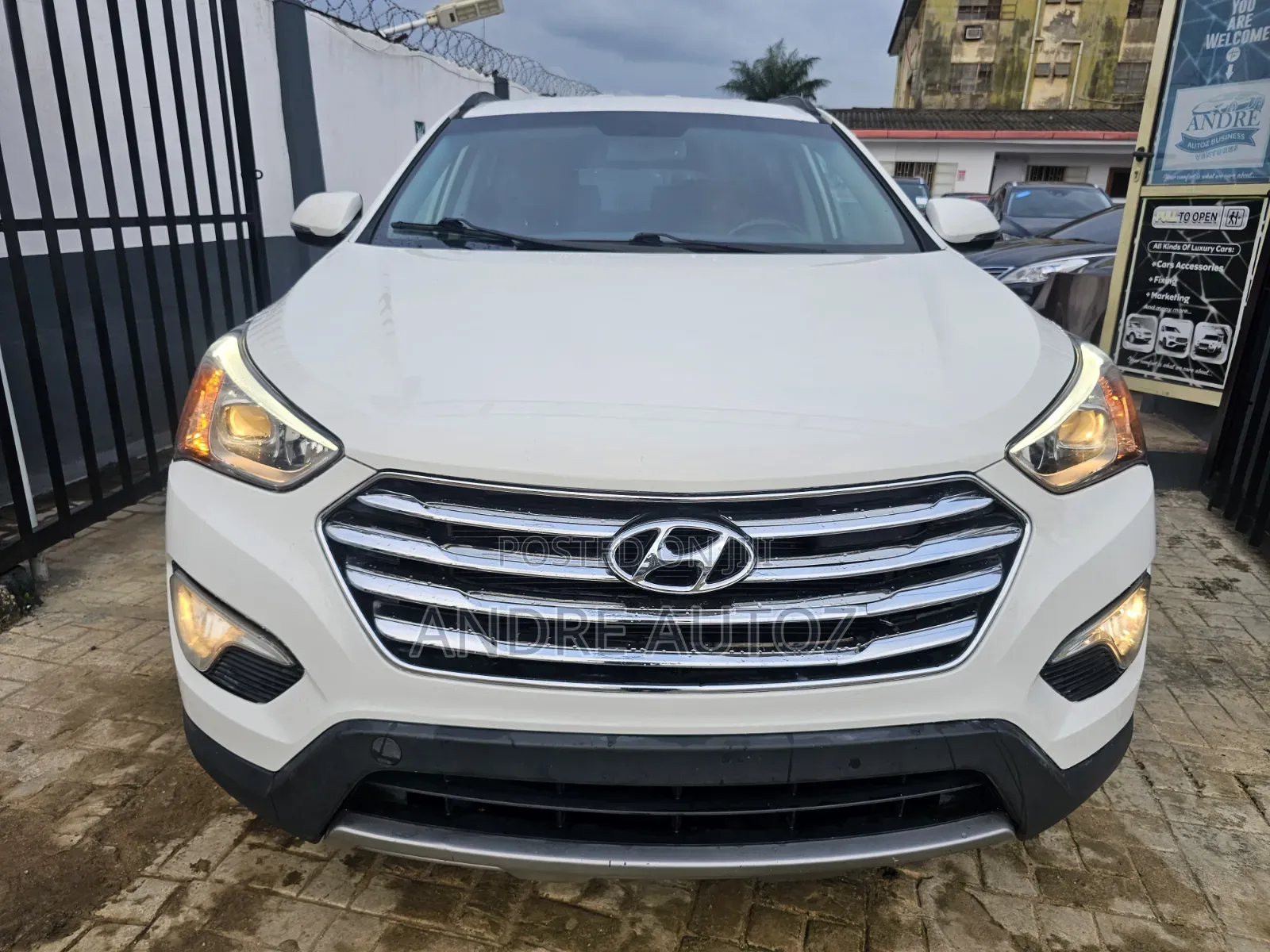 Hyundai Santa Fe 2015 White