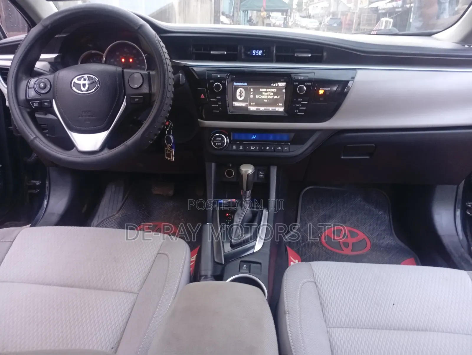 Toyota Corolla LE Premium 4dr Sedan (1.8L 4cyl CVT) 2016 Black