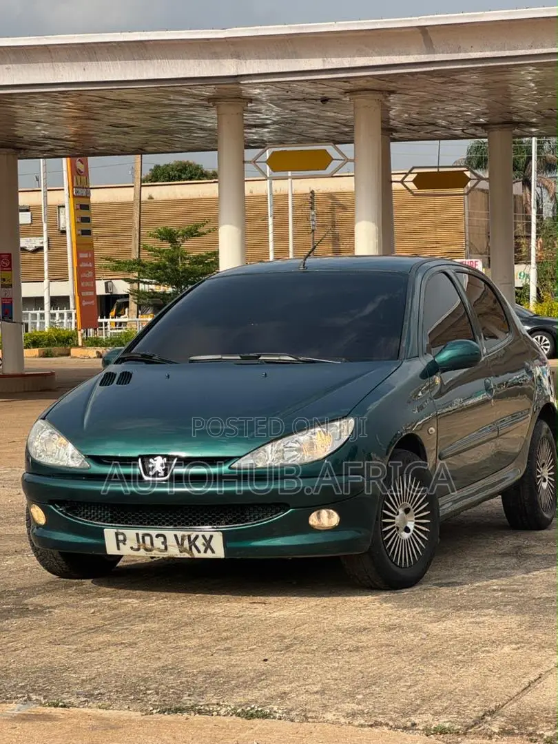 Peugeot 206 2004 Green