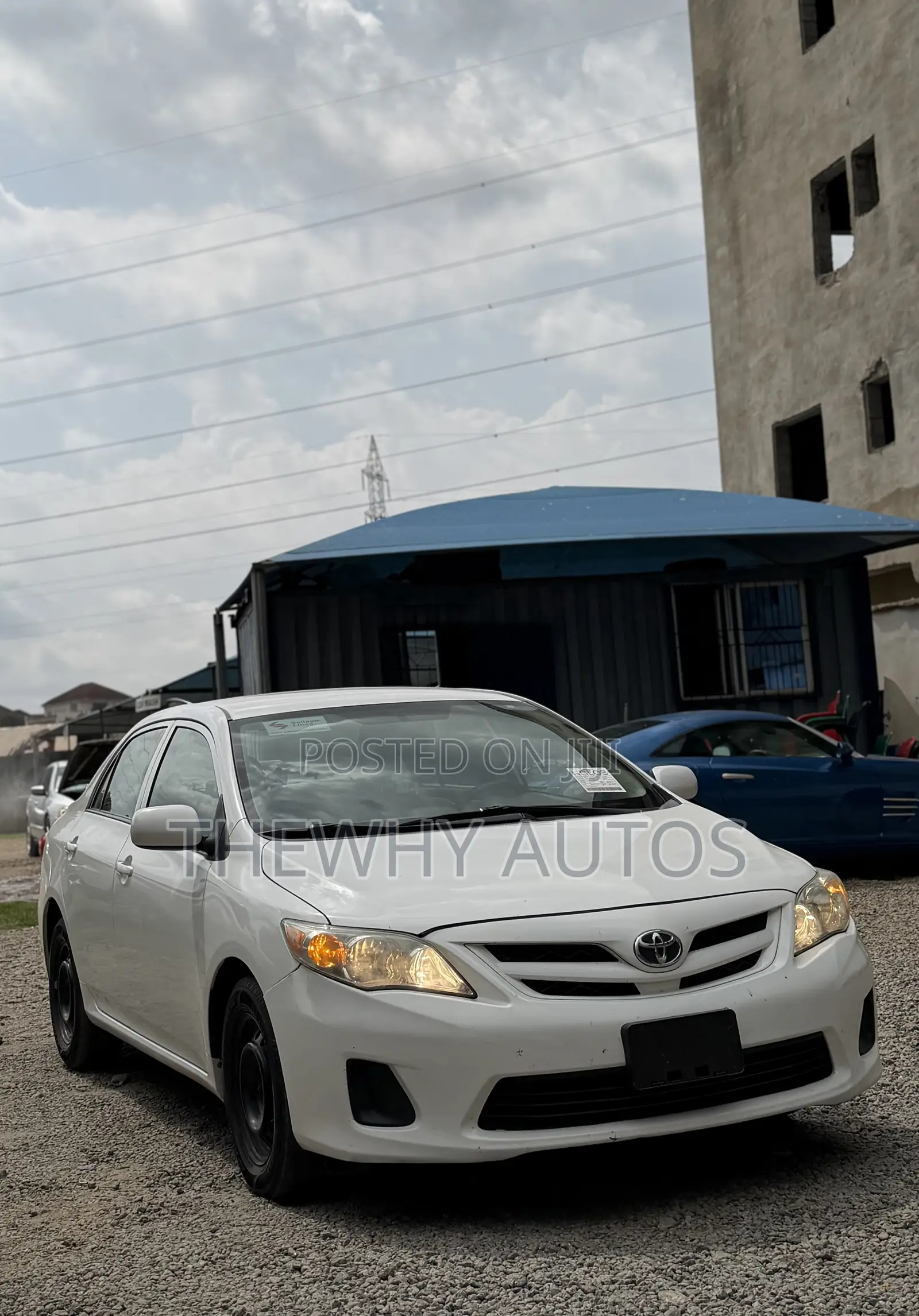 Toyota Corolla LE 4dr Sedan (1.8L 4cyl 4A) 2013 White