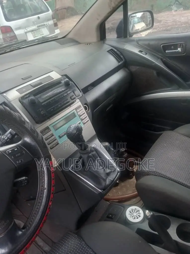 Toyota Verso 2009 Black