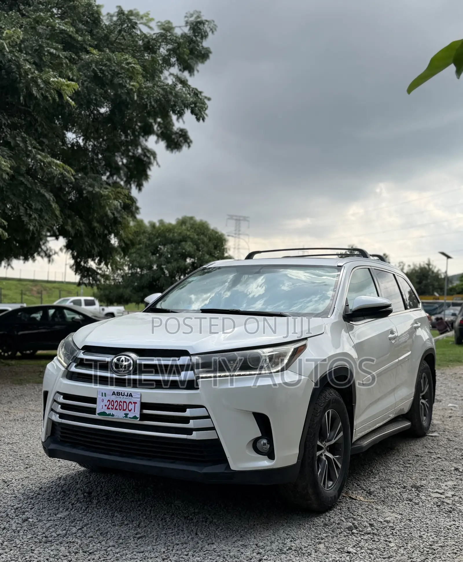 Toyota Highlander XLE 4x4 V6 (3.5L 6cyl 8A) 2017 White
