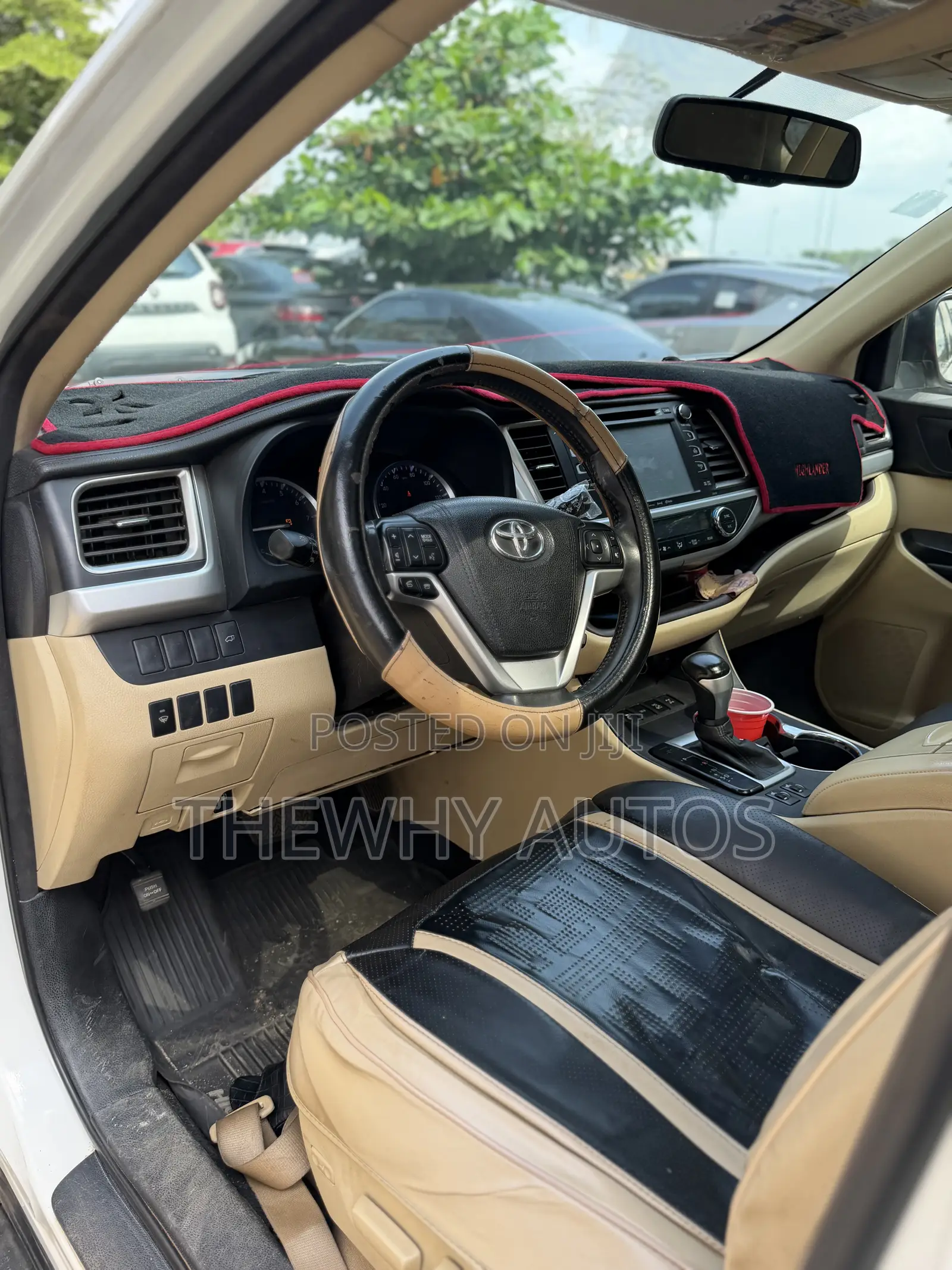 Toyota Highlander XLE 4x4 V6 (3.5L 6cyl 8A) 2017 White