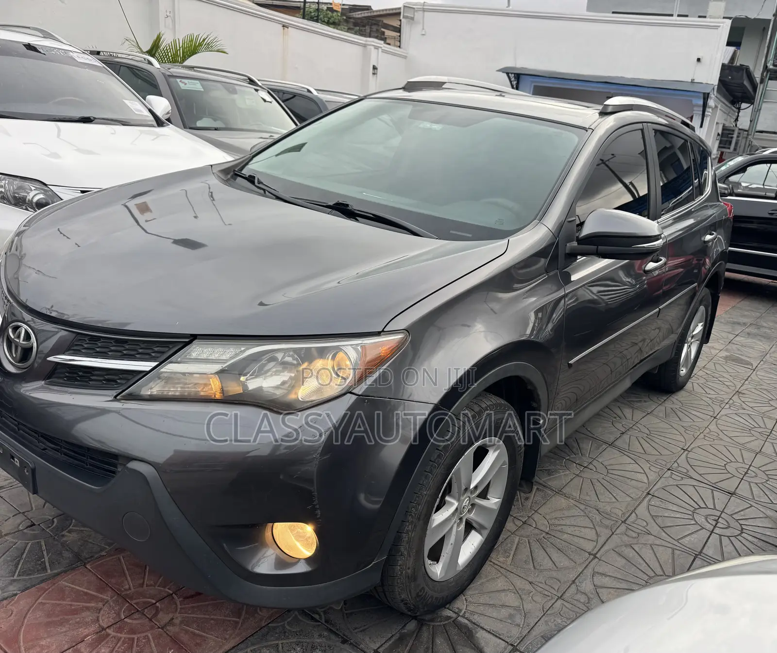 Toyota RAV4 Limited 4dr SUV AWD (2.5L 4cyl 6A) 2014 Gray