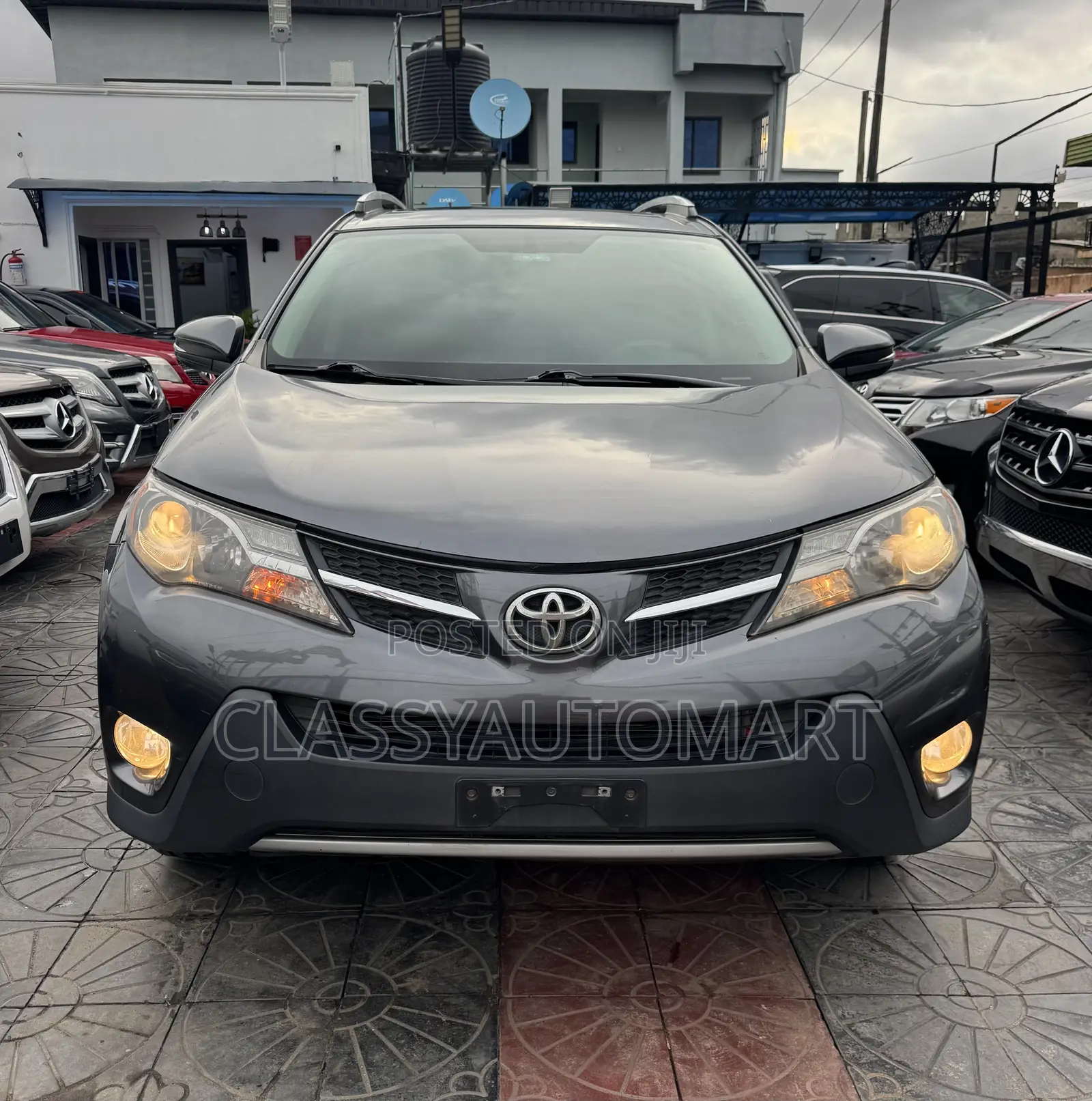 Toyota RAV4 Limited 4dr SUV AWD (2.5L 4cyl 6A) 2014 Gray