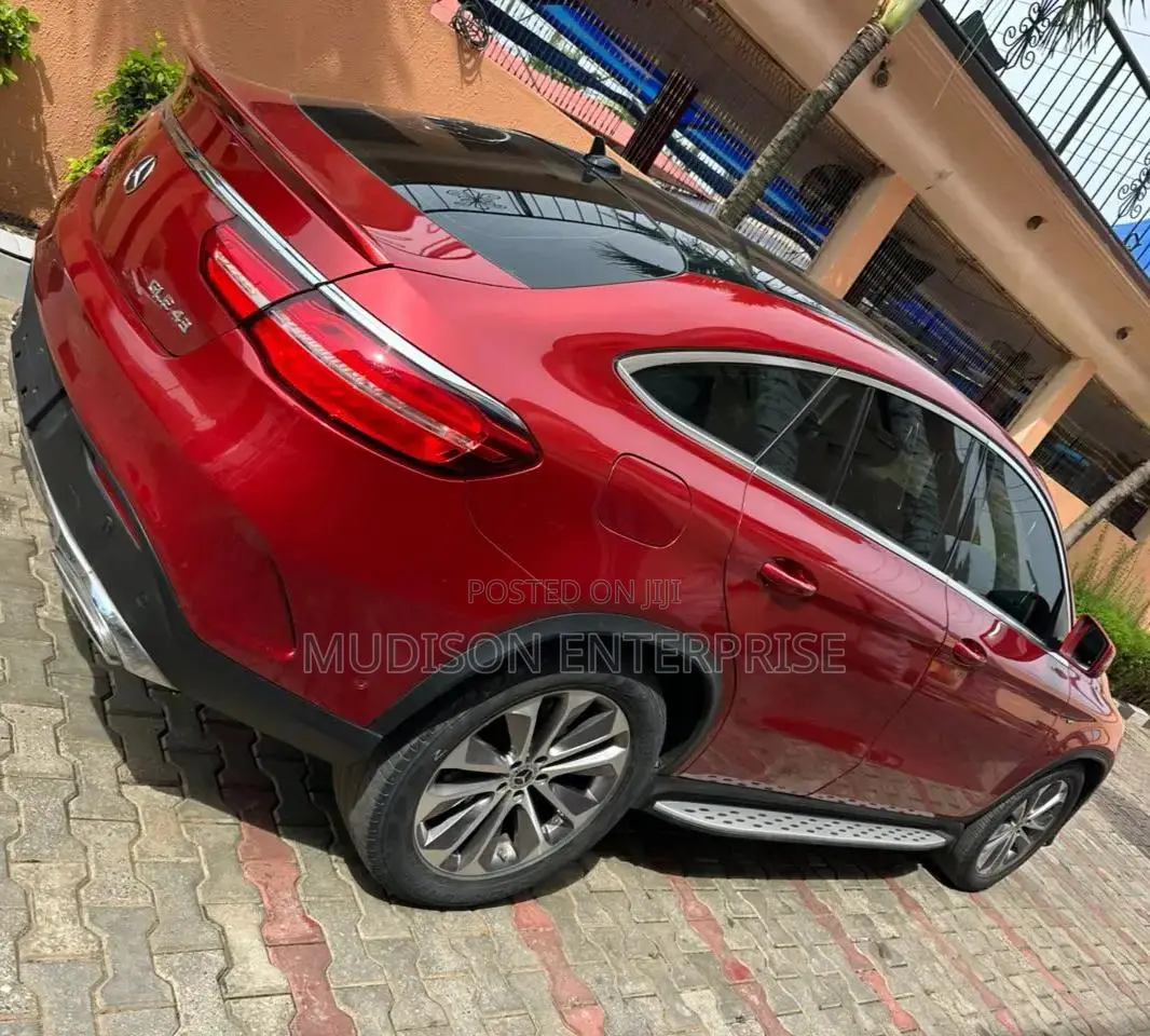 Mercedes-Benz GLE-Class 2017 Red