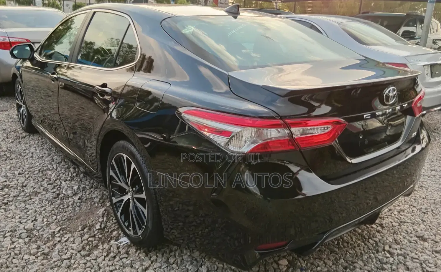 Toyota Camry SE FWD 2020 Black