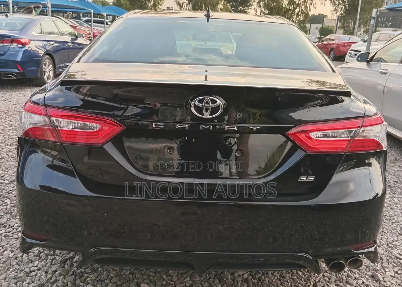 Toyota Camry SE FWD 2020 Black