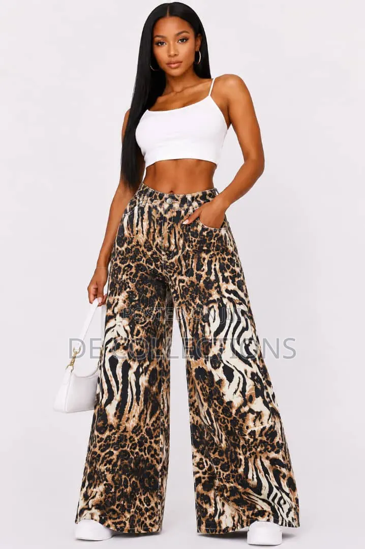 Flower Designer Jeans in Different Sizes