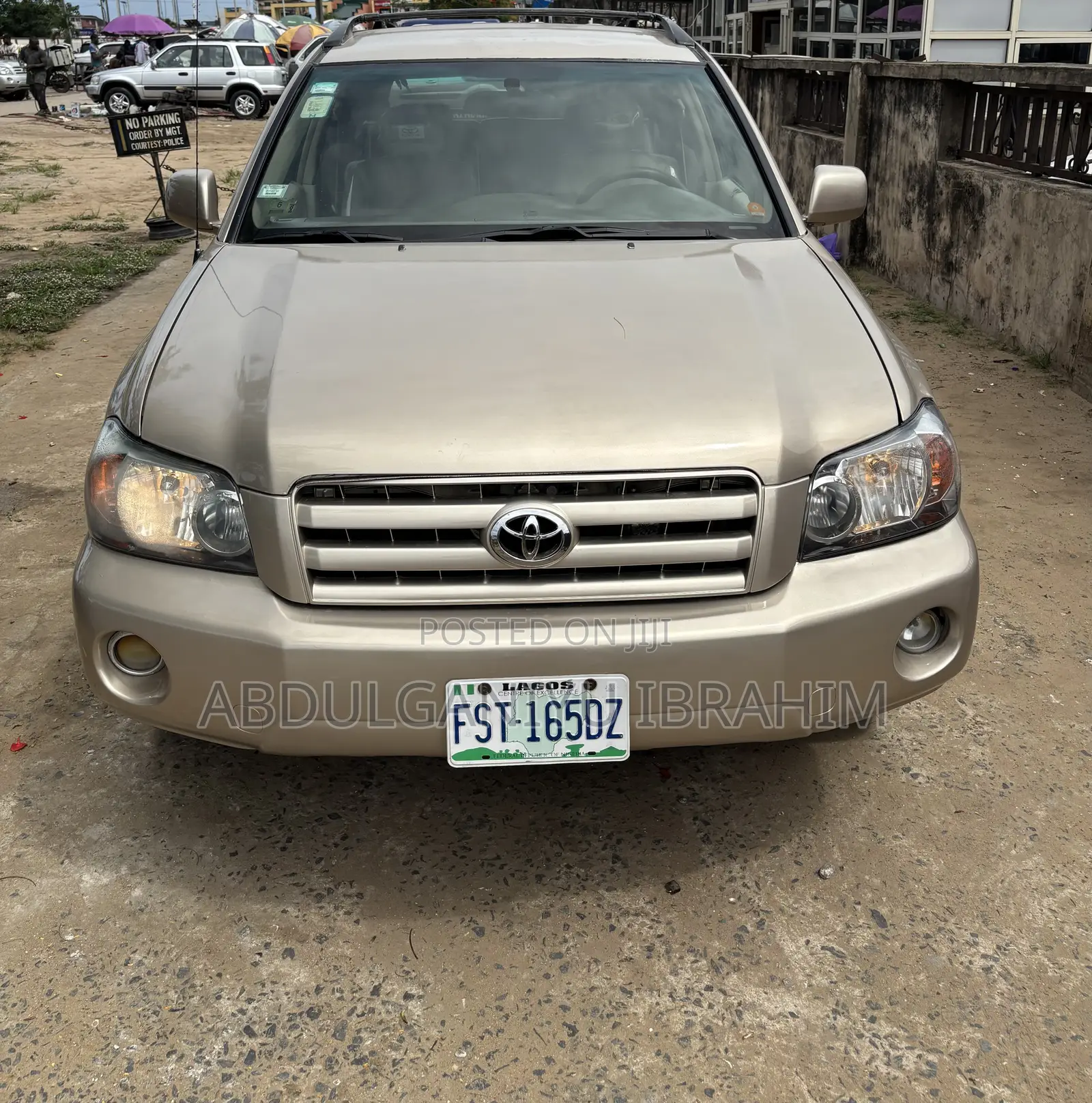 Toyota Highlander 2005 Gold