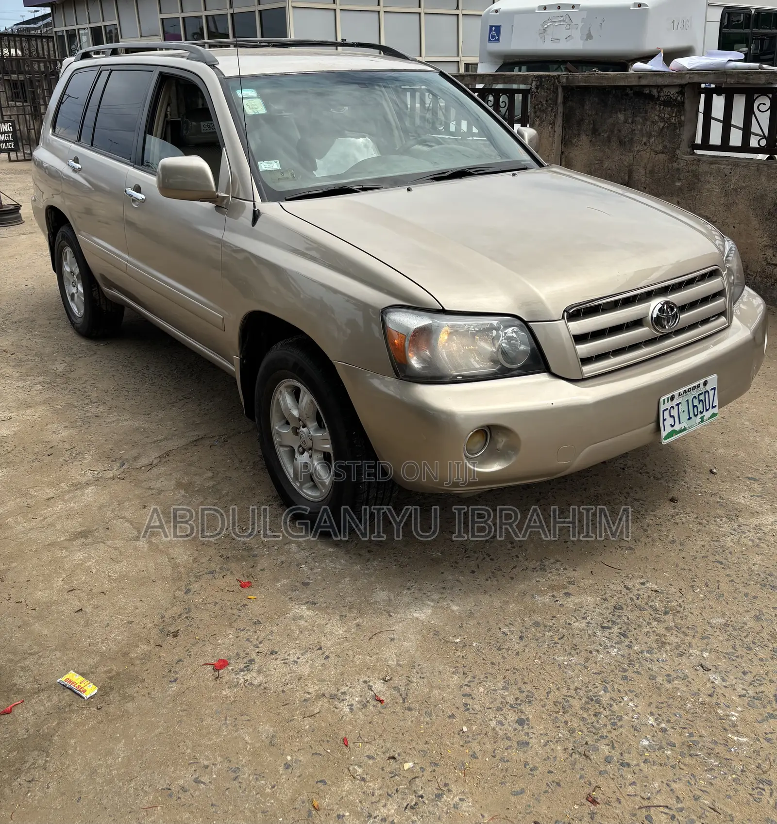 Toyota Highlander 2005 Gold
