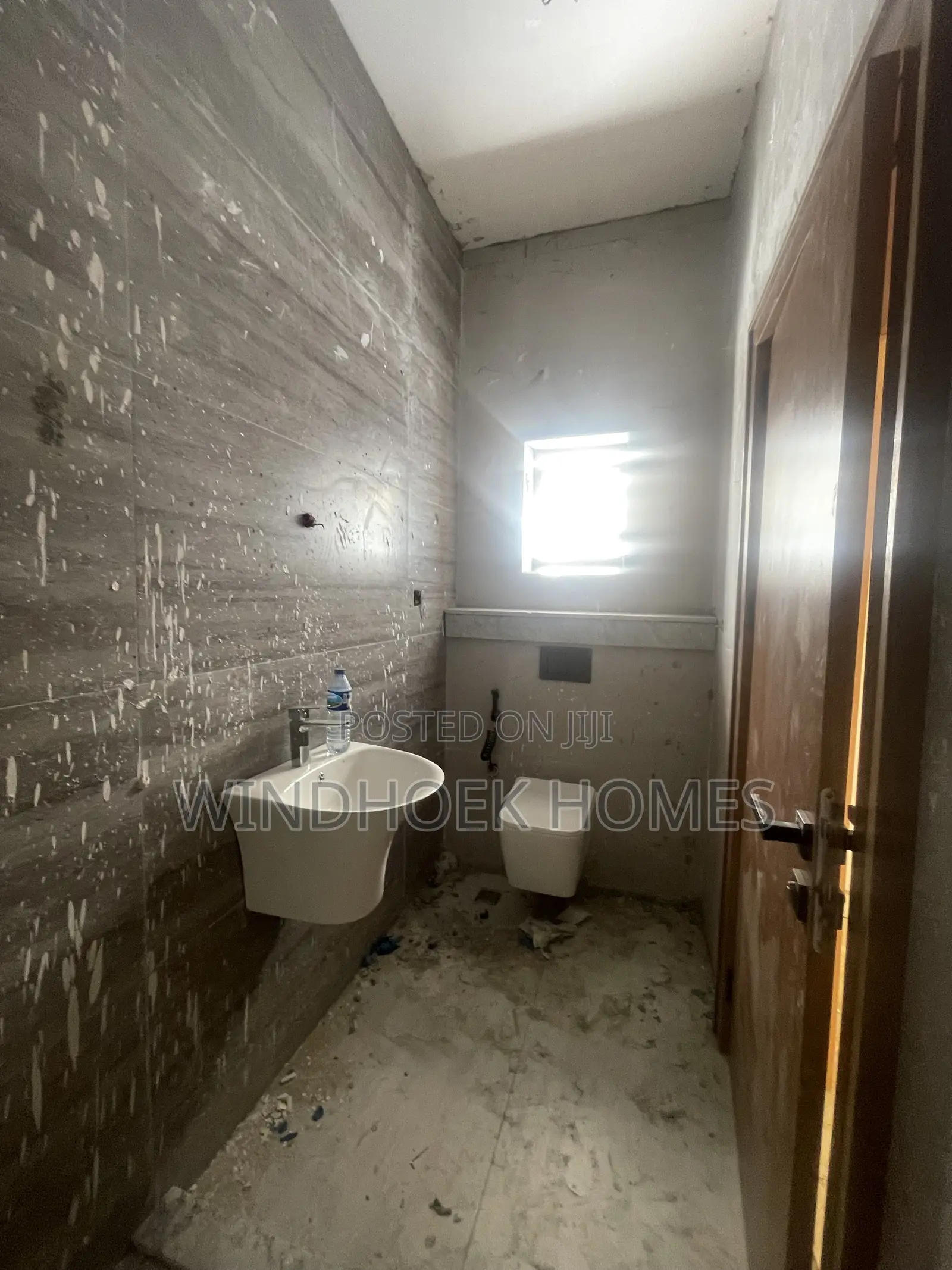 5bdrm Duplex in Mabushi for sale
