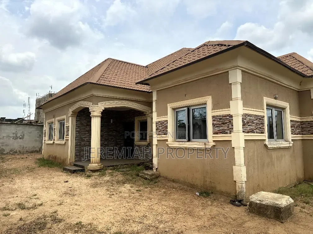 Furnished 6bdrm Bungalow in Ago Iwoye, Ijebu Ode for sale