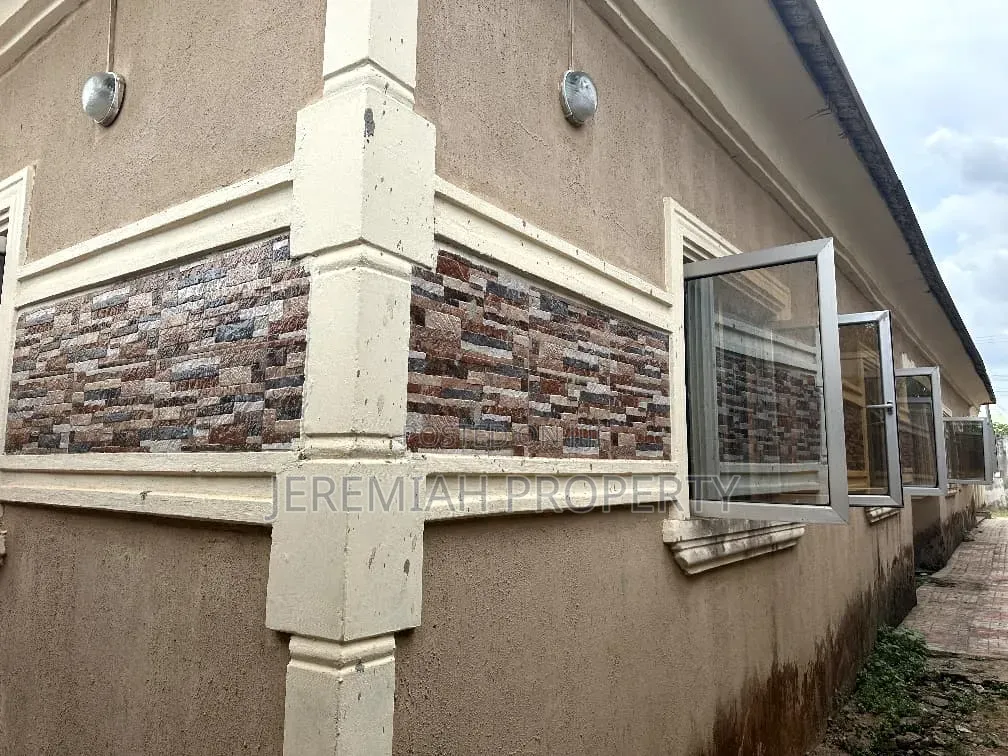 Furnished 6bdrm Bungalow in Ago Iwoye, Ijebu Ode for sale