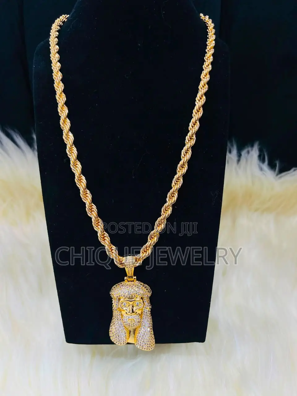High Quality Twist Necklace and Pendant