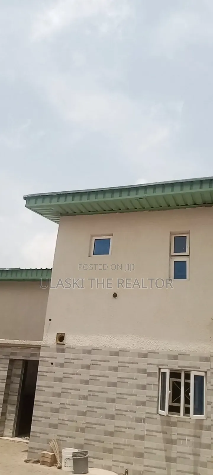 6bdrm Duplex in Zone 3 / Wuse for sale