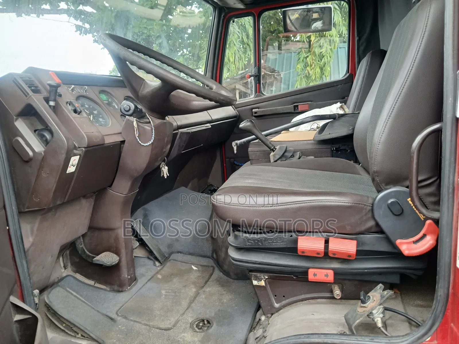 Mercedes 814 Tiper