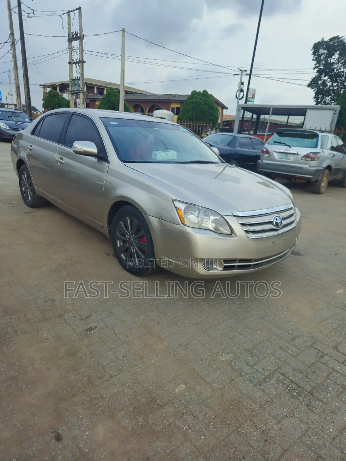 Toyota Avalon 2006 Gold