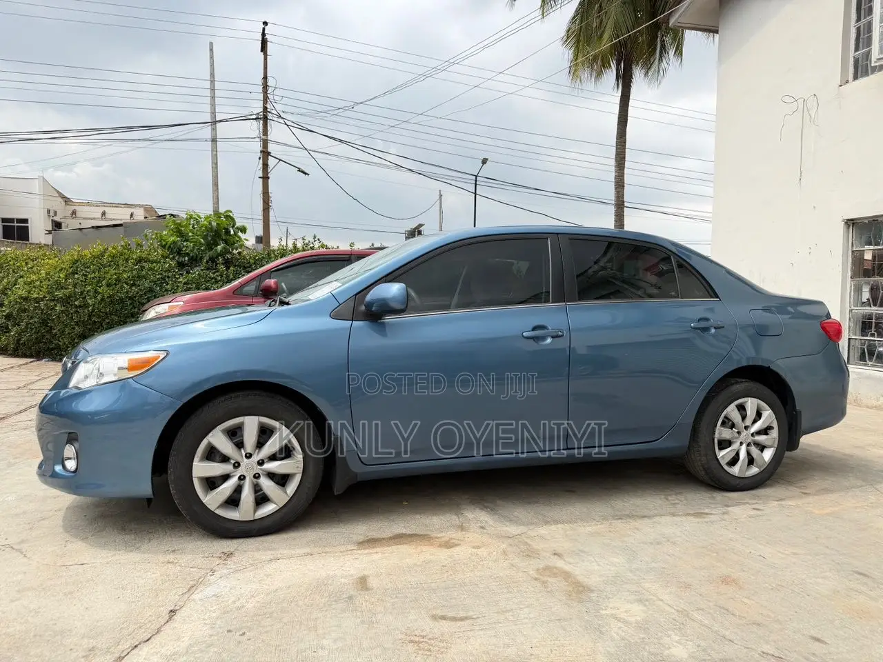 Toyota Corolla LE 4dr Sedan (1.8L 4cyl 4A) 2013 Blue