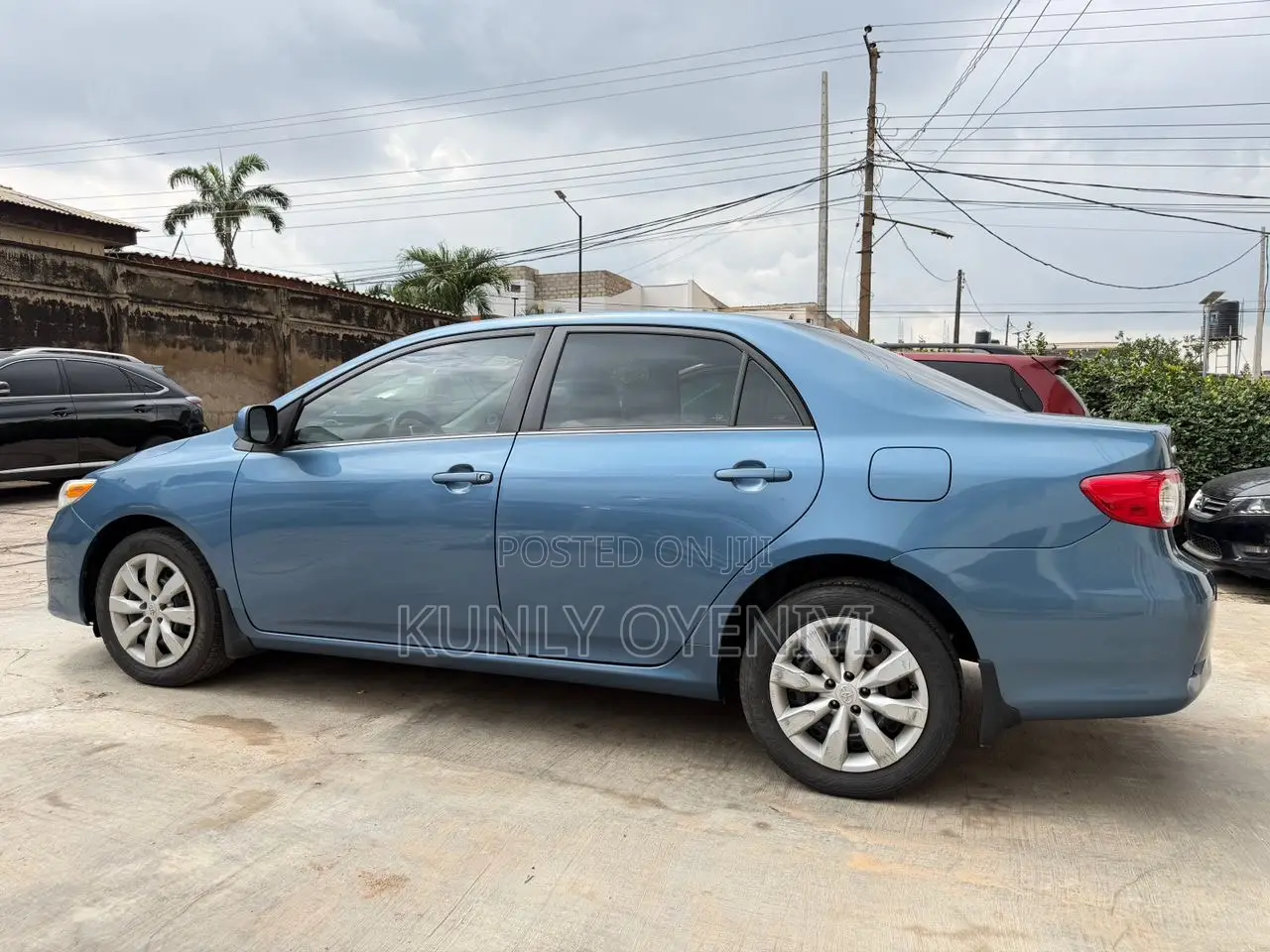 Toyota Corolla LE 4dr Sedan (1.8L 4cyl 4A) 2013 Blue