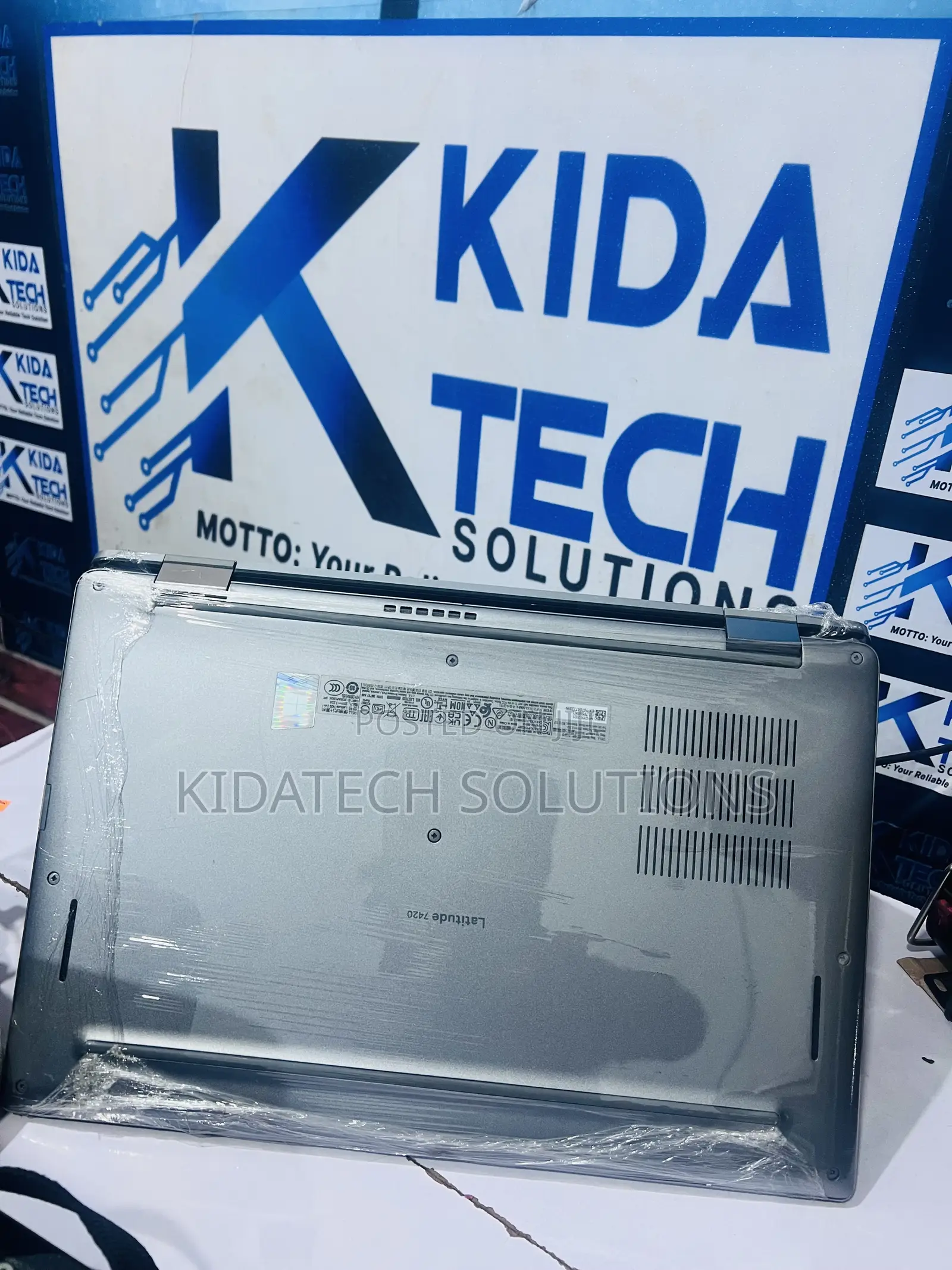 Laptop Dell Latitude 7420 16GB Intel Core i7 SSD 512GB