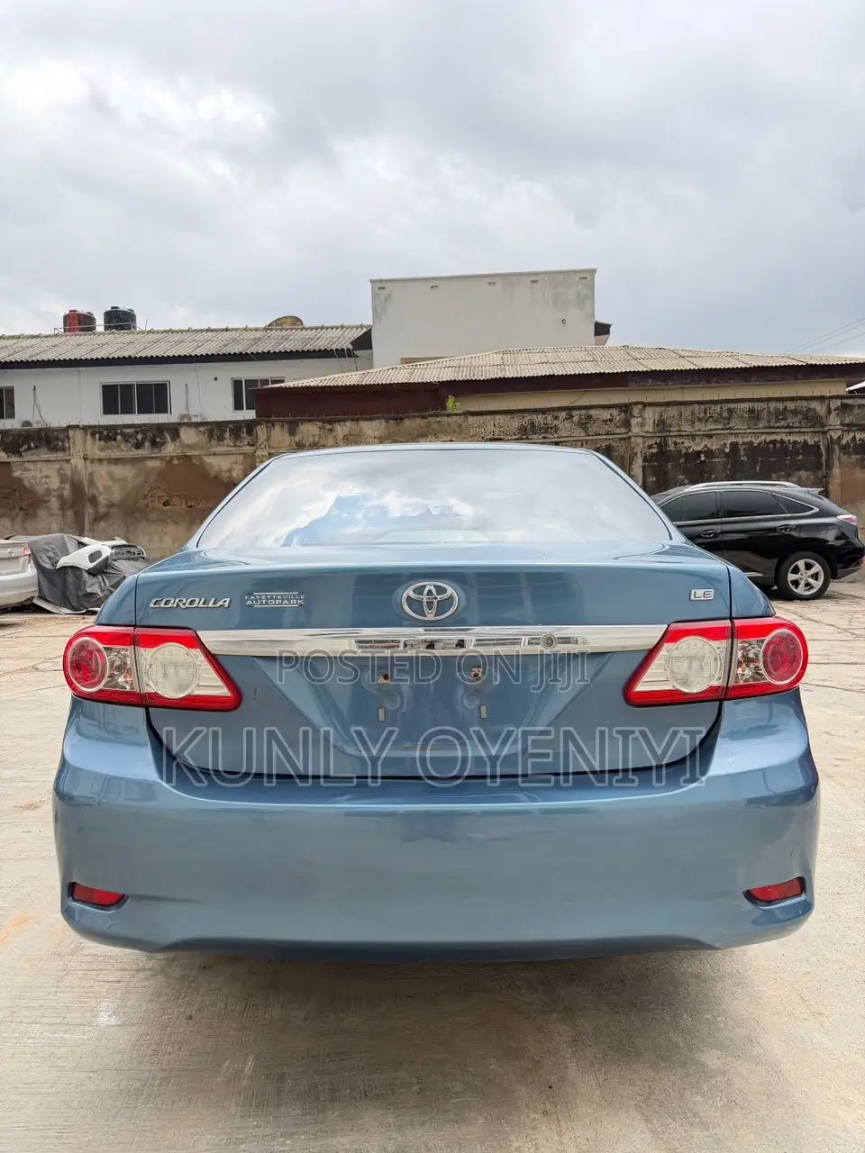 Toyota Corolla LE 4dr Sedan (1.8L 4cyl 4A) 2013 Blue