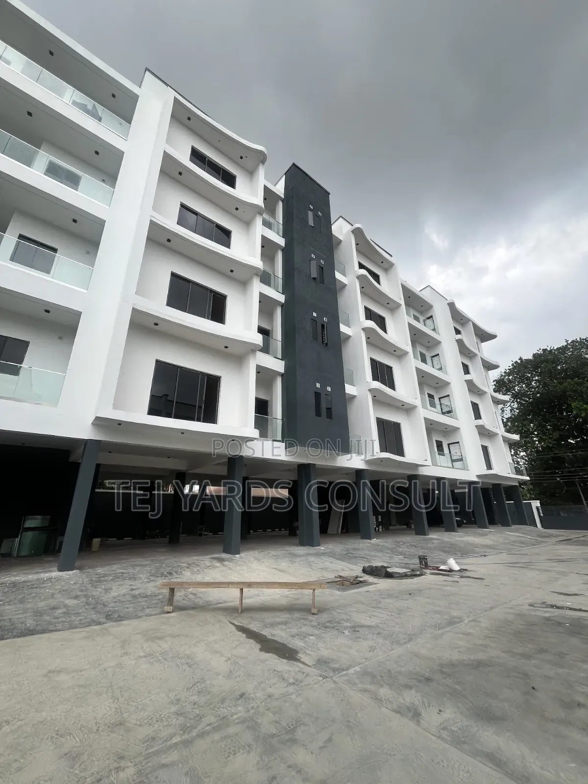 3bdrm Block of Flats in Ikeja GRA for sale