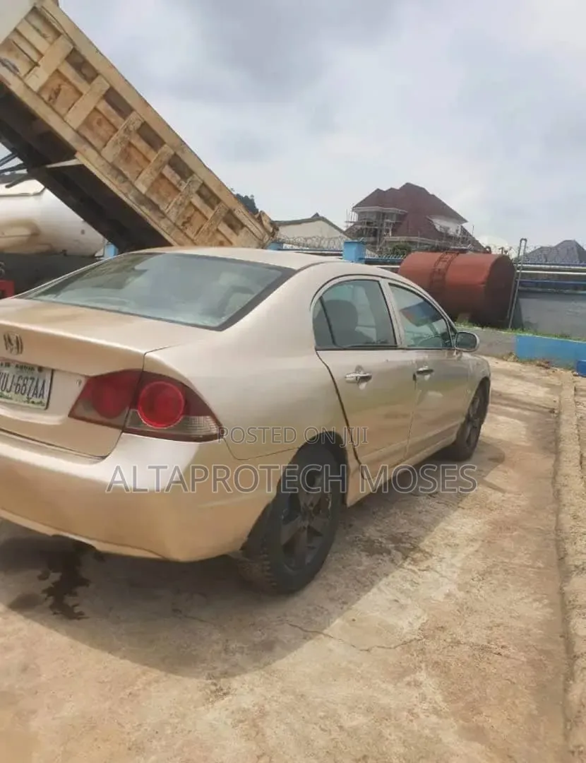 Honda Civic 2007 Gold