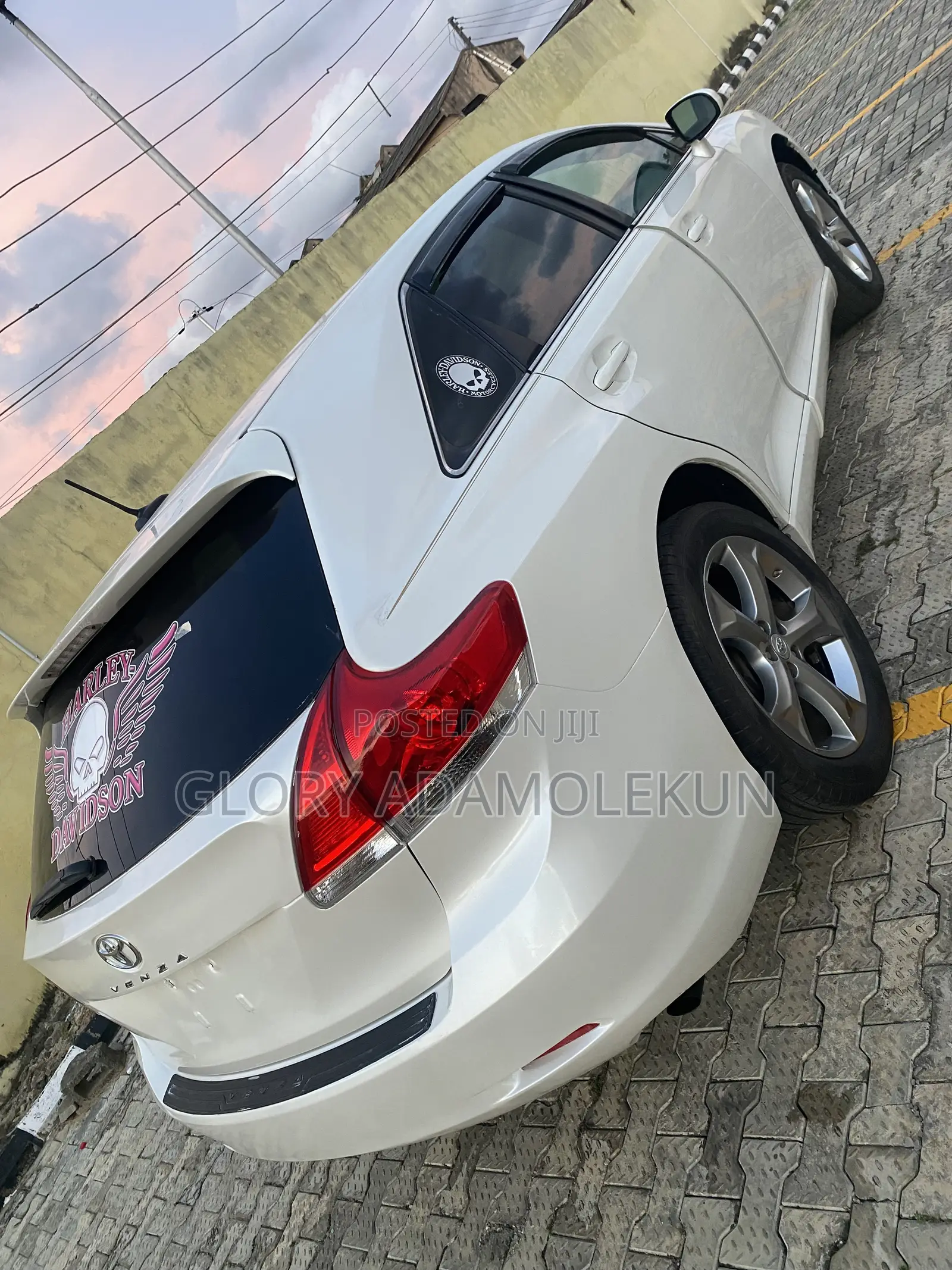 Toyota Venza 2009 White