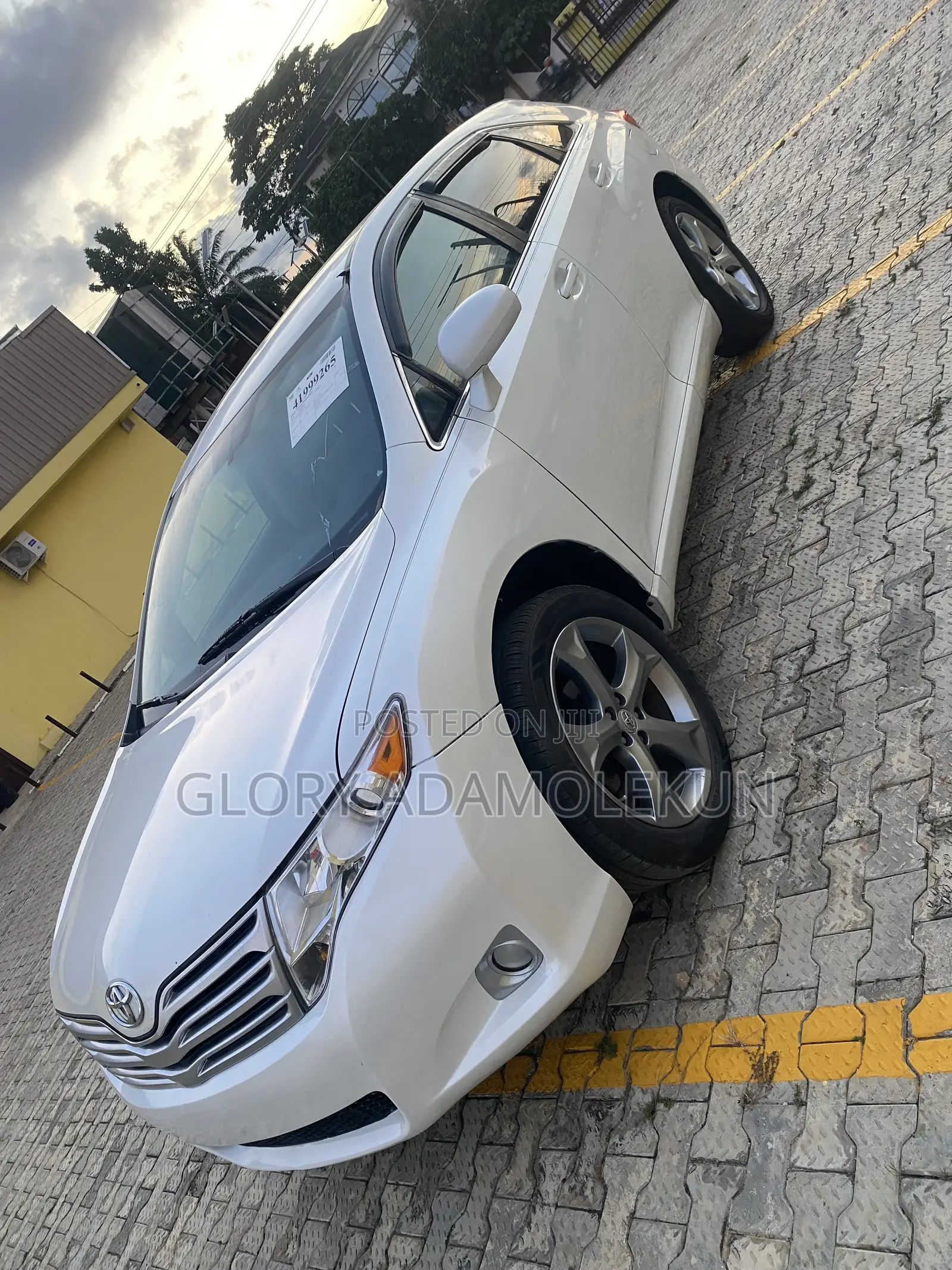 Toyota Venza 2009 White