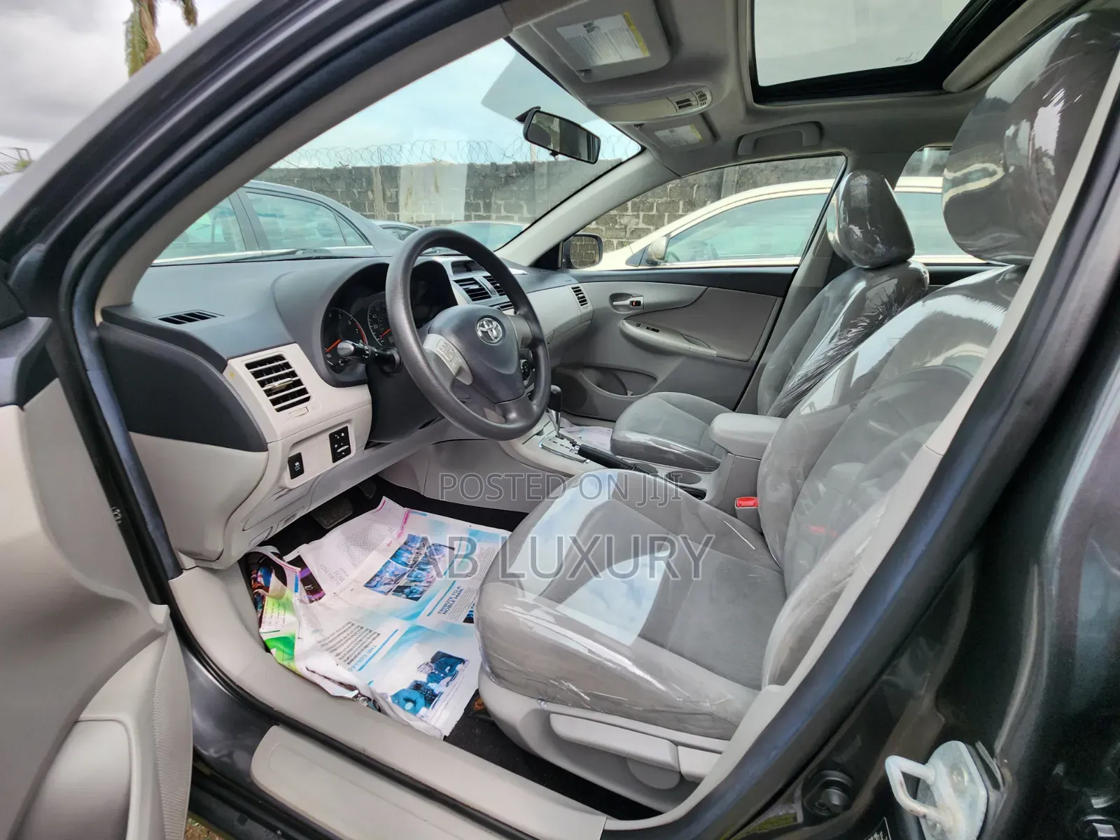 Toyota Corolla 2011 Gray