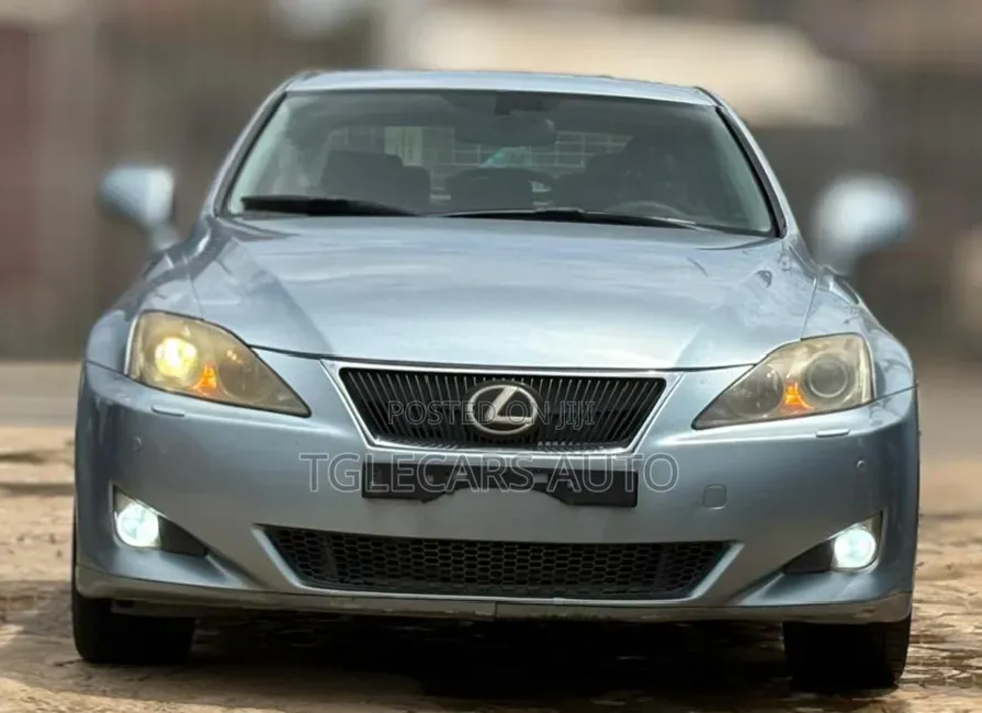 Lexus IS 2012 Blue