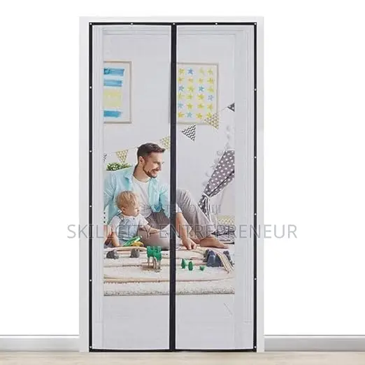 Magic Mesh Hands-Free Screen Door