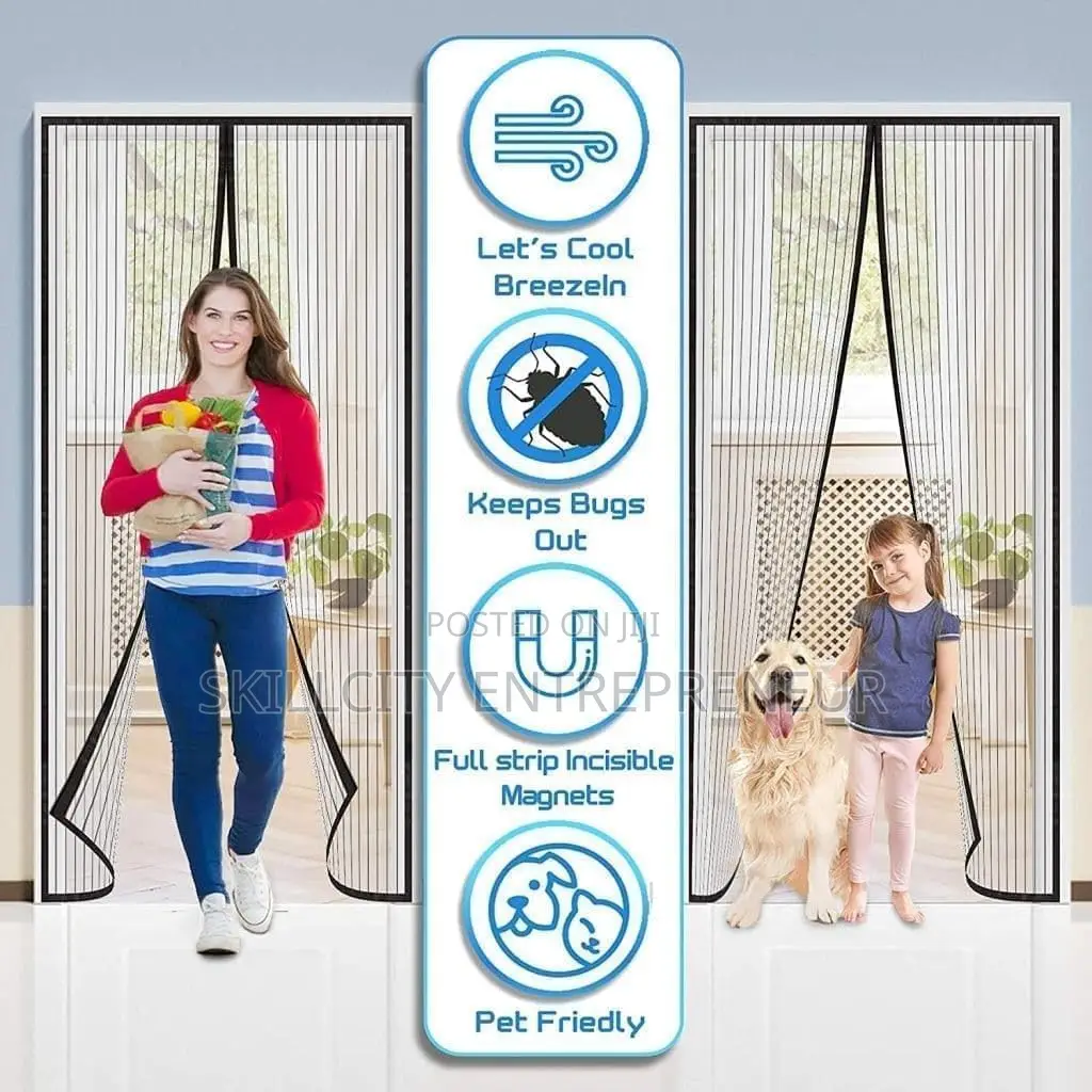 Magic Mesh Hands-Free Screen Door