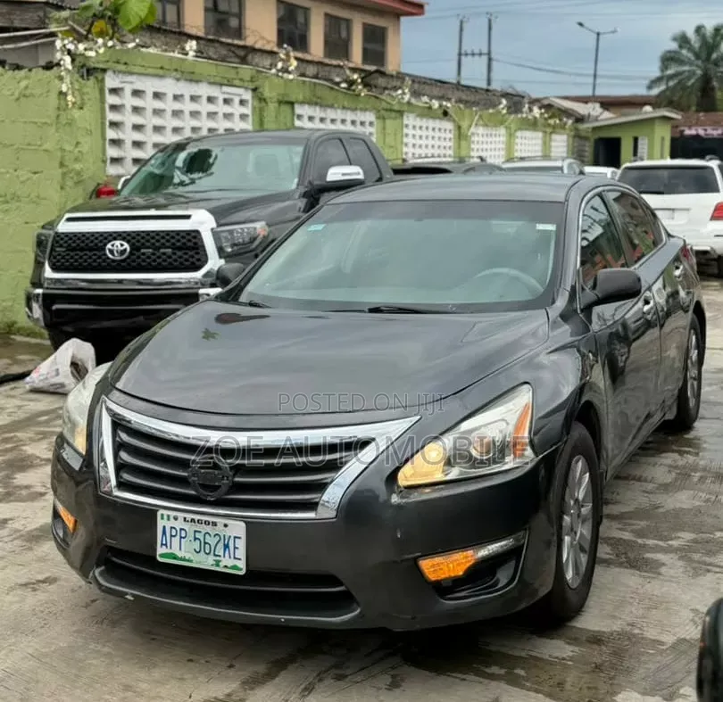 Nissan Altima 2014 Gray
