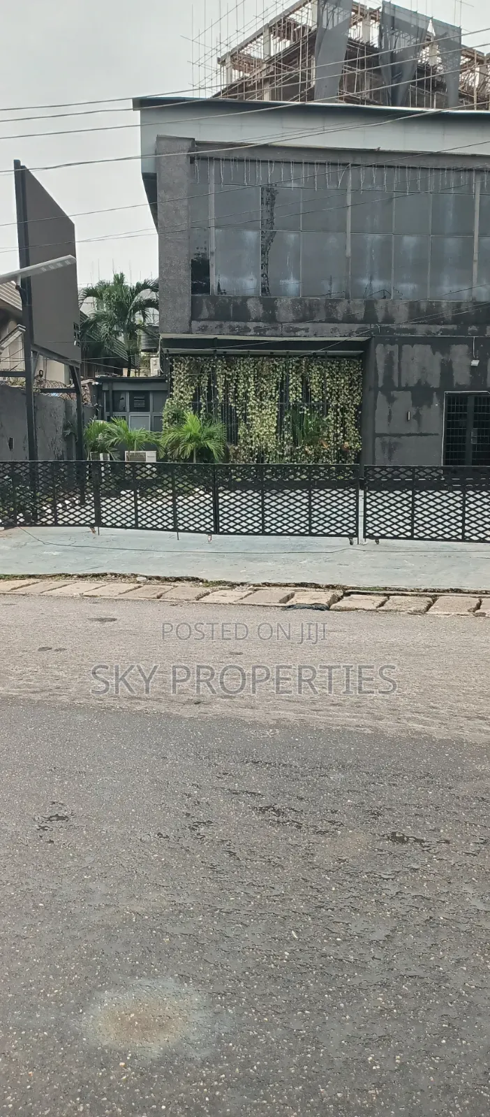 6 Bedroom Detached Duplex for Rent