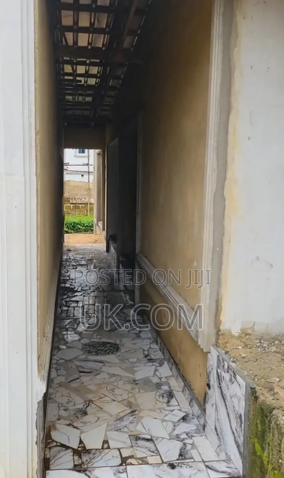 7bdrm Block of Flats in Calabar for sale