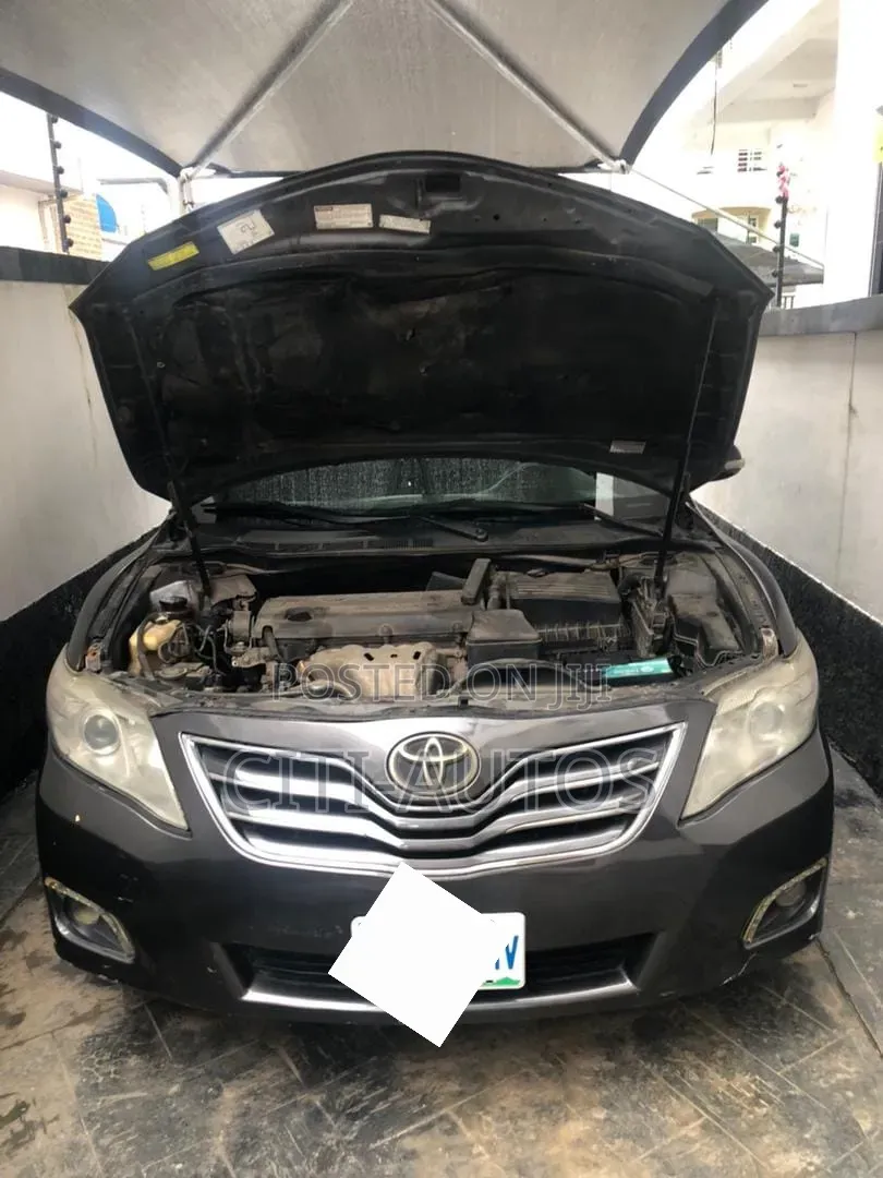 Toyota Camry 2009 Gray