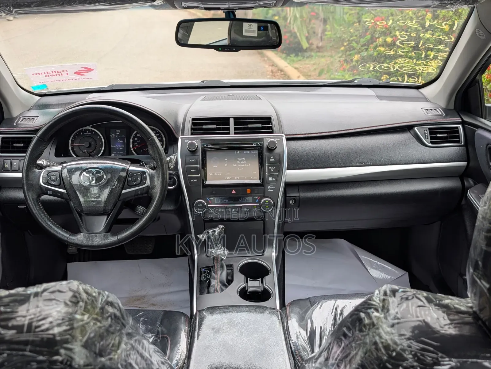 Toyota Camry 2015 White