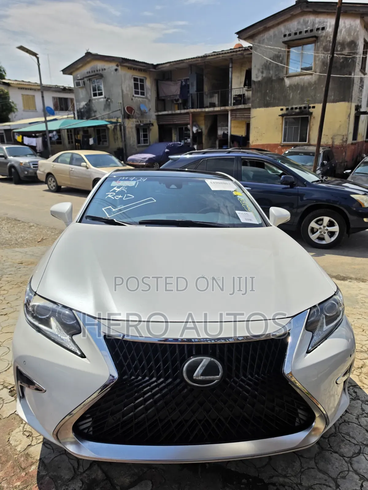 Lexus ES 2016 White