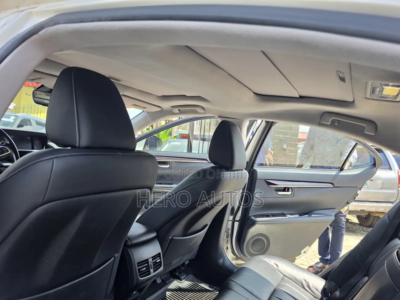 Lexus ES 2016 White