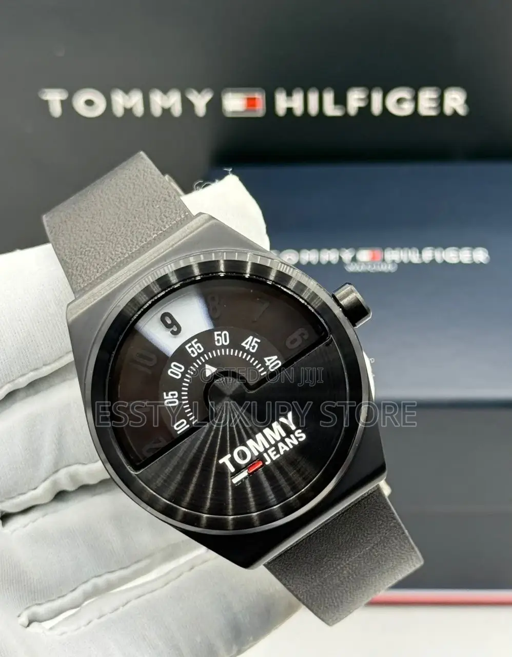 Tommy Hilfiger Quality Luxury Men Rubber Wristwatch