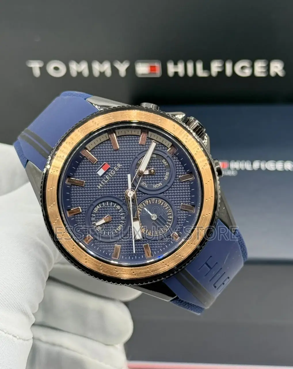 Tommy Hilfiger Quality Luxury Men Rubber Wristwatch