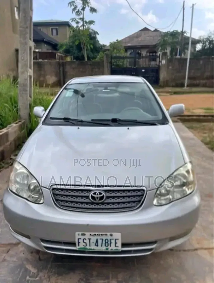 Toyota Corolla 2004 Silver