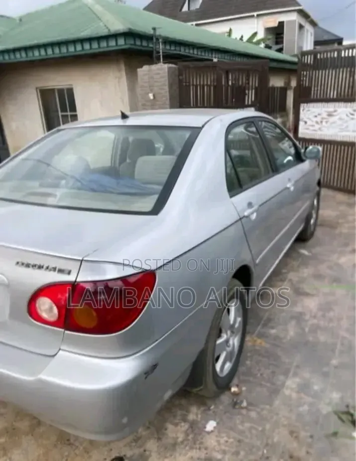 Toyota Corolla 2004 Silver