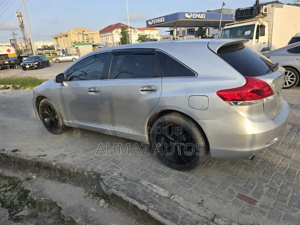 Toyota Venza 2012 Silver