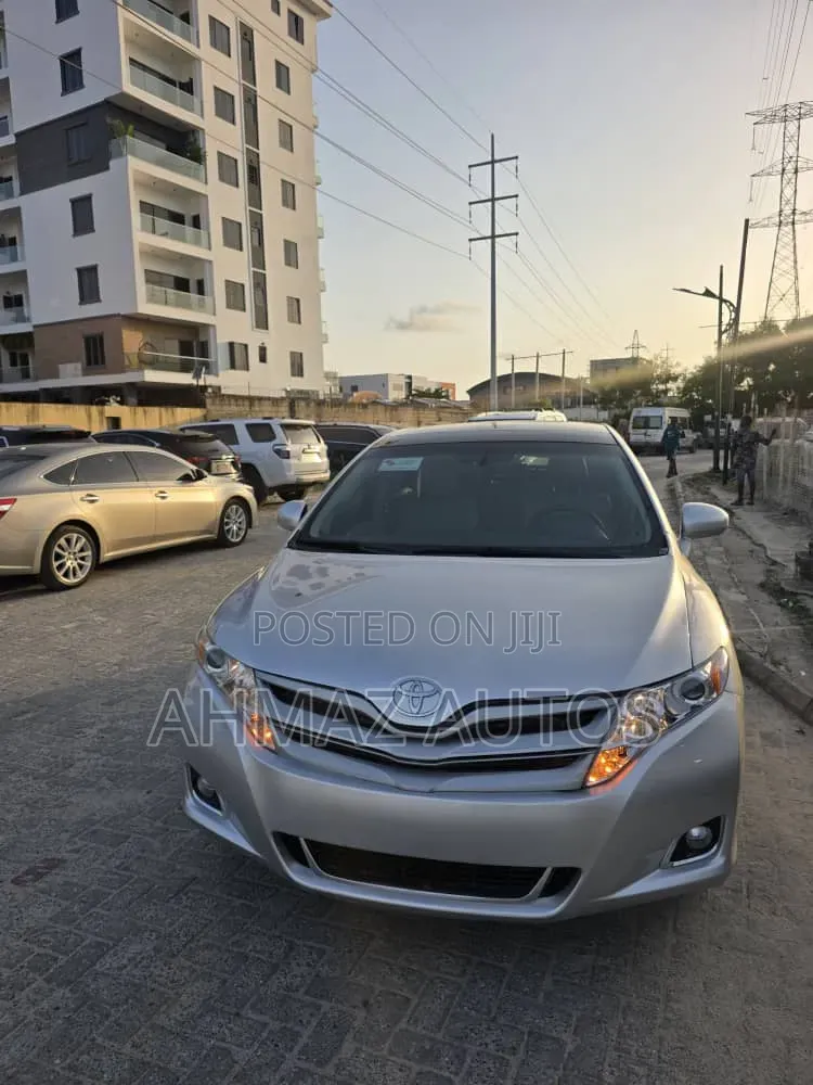 Toyota Venza 2012 Silver