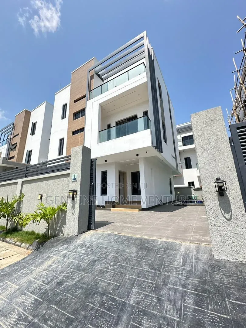 5bdrm Duplex in Lekki Phase One for sale