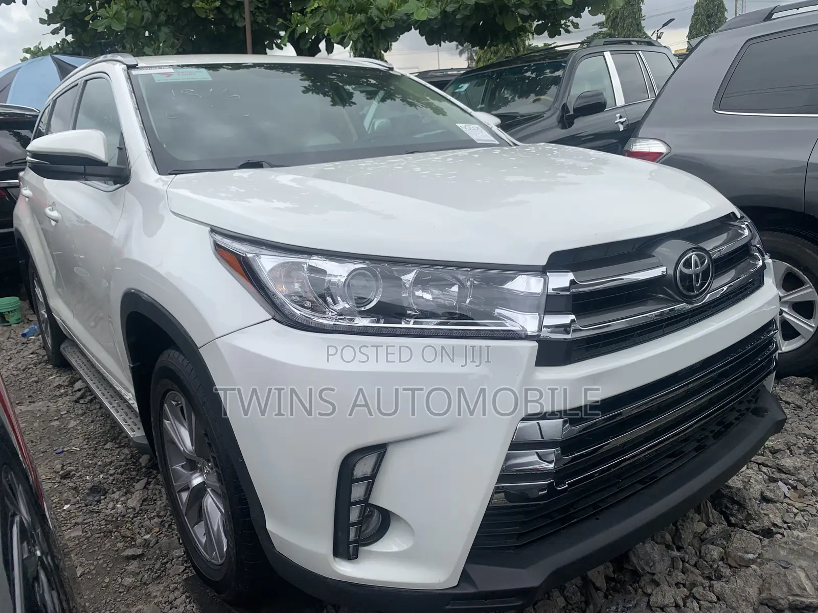 Toyota Highlander LE 4dr SUV AWD (3.5L 6cyl 6A) 2015 White
