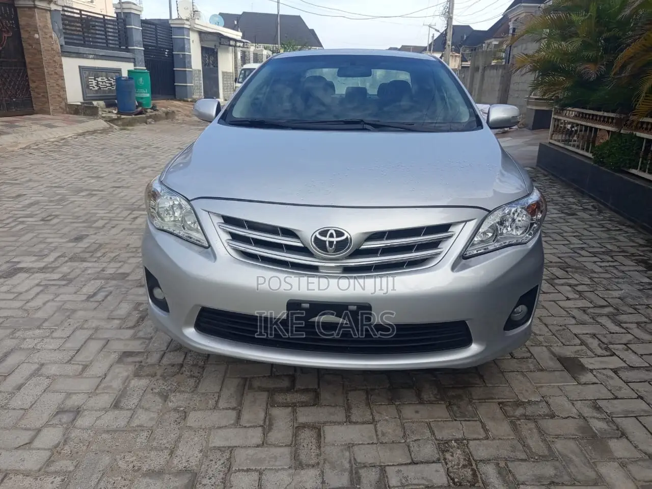 Toyota Corolla 2012 Silver